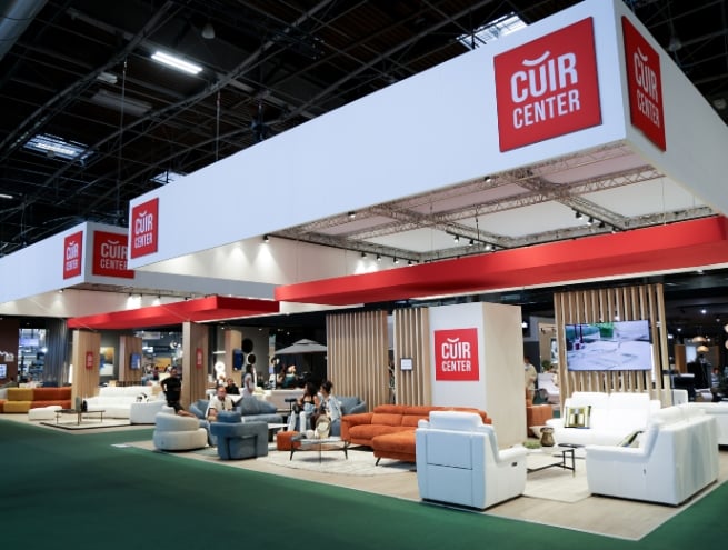 Stand Cuir Center présentant son offre mobilier à Home & Co Paris