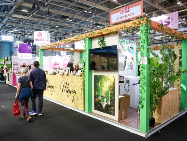Stand beauté et bien-être à World in Paris avec des exposants